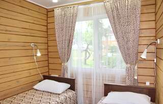 Мини-отель Kvetky Yablyni Sutoki Бюджетный двухместный номер с 1 кроватью или 2 отдельными кроватями-4