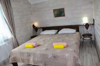 Мини-отель Kvetky Yablyni Sutoki Бюджетный двухместный номер с 1 кроватью или 2 отдельными кроватями-13
